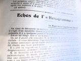 un gros plan d'un livre ouvert sur lequel figure l'image d'une horloge