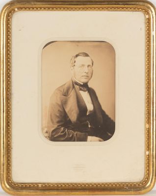 Pierre PETIT (1831-1909). Portrait d'homme.