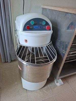 Pétrin axe oblique MAXIMA SPIRAL MIXER 30 L MSM30-2SPD-VBELT