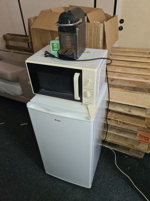 L21 : Lot d'électroménager comprenant Réfrigérateur top AYA+…