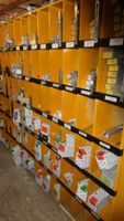 - 7 Rayonnages comprenant du matériel de maçonnerie dont mas… (photo 2)