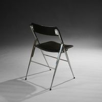 Suite de cinq chaises pliantes, les montants en acier chromé… (photo 5)