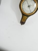 Baromètre thermomètre en bois sculpté et doré Louis XVI H. (photo 2)