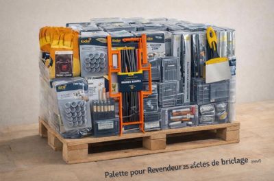 une palette remplie d'outils divers posée sur une palette en bois