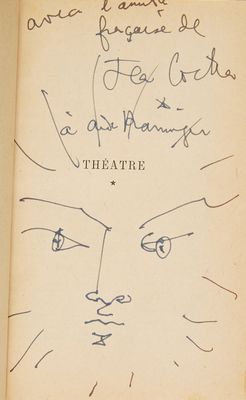un vieux livre sur lequel est dessiné le visage d'un homme