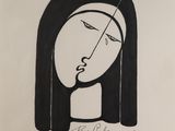 l'image d'un dessin en noir et blanc représentant le visage d'une femme