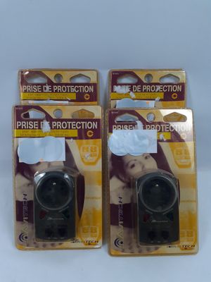Lot de 4 - AVITECH BY AVIDSEN - Ces prises parafoudre référe…