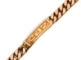 une image montrant un gros plan d'un bracelet sur fond blanc