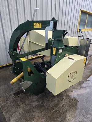 Broyeur de branches NEGRI garden équipement.