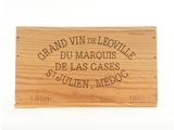 a wooden sign that says grand vin de lefouile du marous de las cases