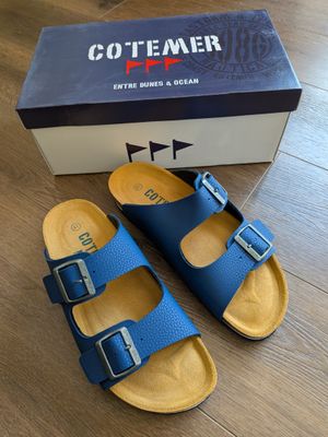 Paire de chaussures de marque COTE MER