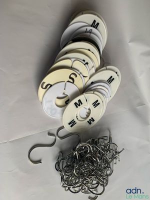 Expédition obligatoire - Lot de 120 accessoires comprenant 5…