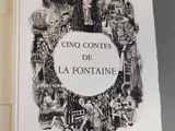 une photo d'un livre sur laquelle figurent des personnes
