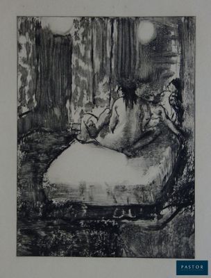 un dessin en noir et blanc représentant une femme assise sur un lit
