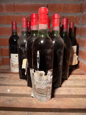 11 bouteilles Château PRIEURÉ-LICHINE, 4° cru Margaux 1976 (…