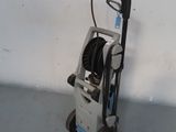 a small machine that is sitting on the floor