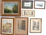 de nombreuses photos accrochées au mur d'une pièce