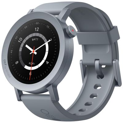 gros plan d'une montre intelligente sur fond blanc