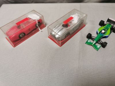 LES MINIATURES DE NOREV MERCEDES-BENZ Compétition rouge, Réf…