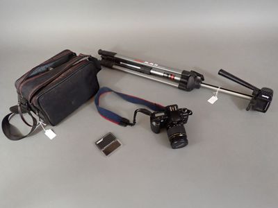 CANON, HAMA, Appareil photo avec une sacoche et un trépied (…