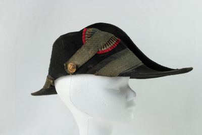 Chapeau-bicorne d'officier du 18e régiment d'infanterie de l…