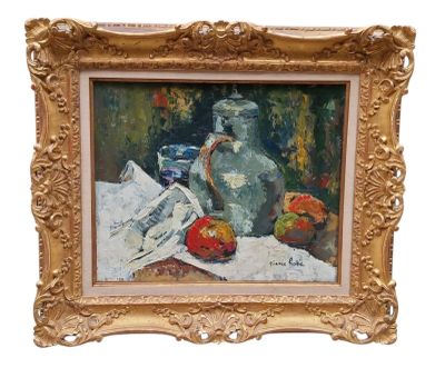 un tableau représentant un vase et des pommes posés sur une table