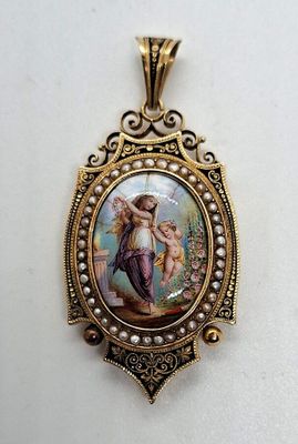 PENDENTIF en or jaune 750 millièmes, faisant MÉDAILLON ouvra…