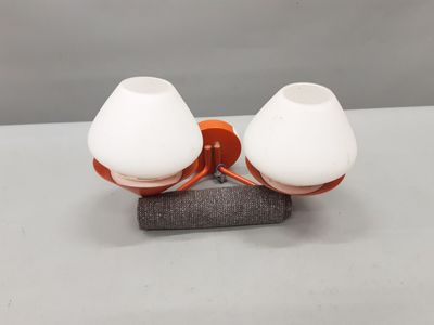 Applique à deux bras de lumière de forme conique en métal pe…