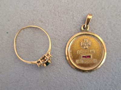 Médaille circulaire en or jaune 18K 750 millièmes marquée "P… - Photo 1
