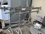 a machine that is sitting in the middle of a room