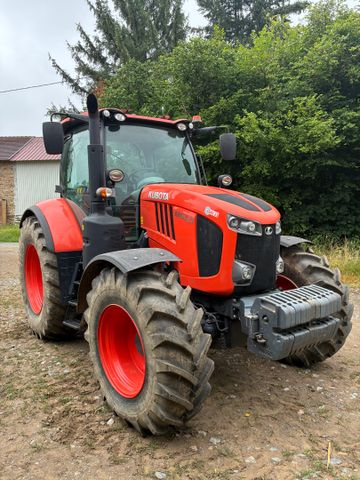 Tracteur agricole KUBOTA M6121 immatriculé FM-335-QY, 1ère mise e...
