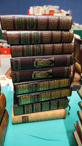 Lot de livre édition Jean de Bonnot : PASCAL : Pensées. MONTESQUI...