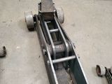 an image of a machine that is sitting on the ground