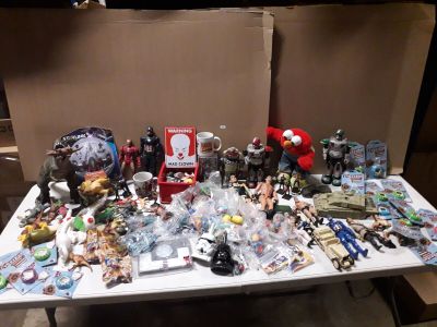 Lot de jouets divers - Photo 1