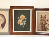 trois photos encadrées représentant des chats et des fleurs sur un fond blanc