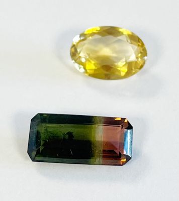 Lot de 2 pierres sur papier comprenant une citrine d'environ…