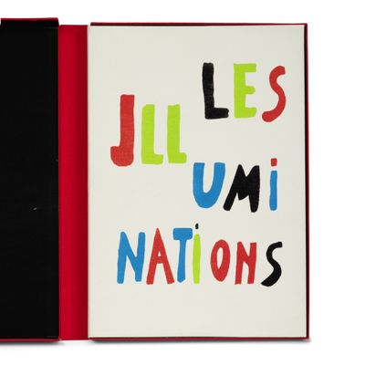 un livre sur la couverture duquel figure la photo d'une personne