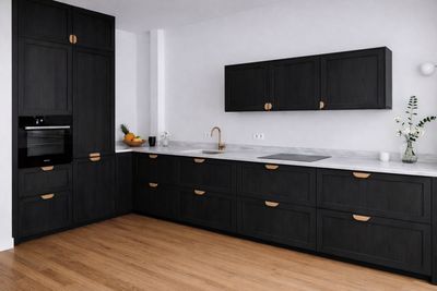 Cuisine"PLUM LIVING HELL AVAFRENE " moderne en angle, au des…