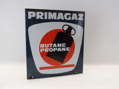 une photo d'un panneau sur lequel on peut lire « Primagaz butane propane »