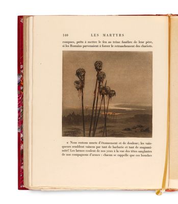 un livre ouvert sur lequel figure une image de fleurs
