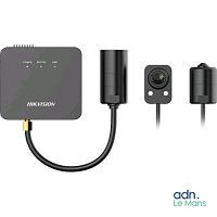 une image représentant un adaptateur USB et un chargeur