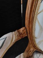 Paire de fauteuils en cabriolet à dossiers médaillons en boi… (photo 2)