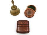 une image représentant une petite boîte avec un briquet et une autre petite boîte sur laquelle figure un briquet