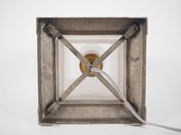 Veilleuse Art Déco en verre moulé-pressé et monture en métal… (photo 3)