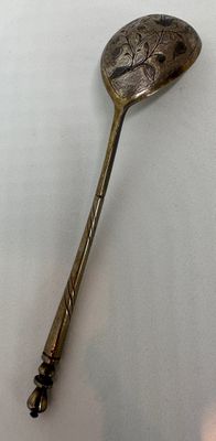 305. Cuillère à thé en argent et vermeil, Moscou, 1843.