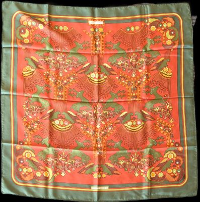 HERMES - Carré en soie "Tally - Ho" d'après un modèle de Kar…