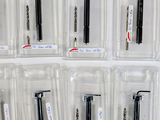 many different types of screws in the package