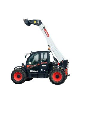 l'arrière d'un petit tracteur équipé d'une grue à l'arrière