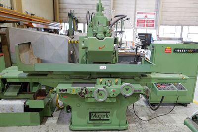 Rectifieuse MAGERLE, type F12, N°665 équipée avec visu 3 axe…