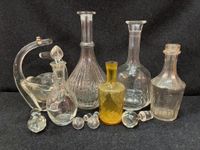 Ensemble de verrerie comprenant cinq carafes et carafons de … (photo 2)